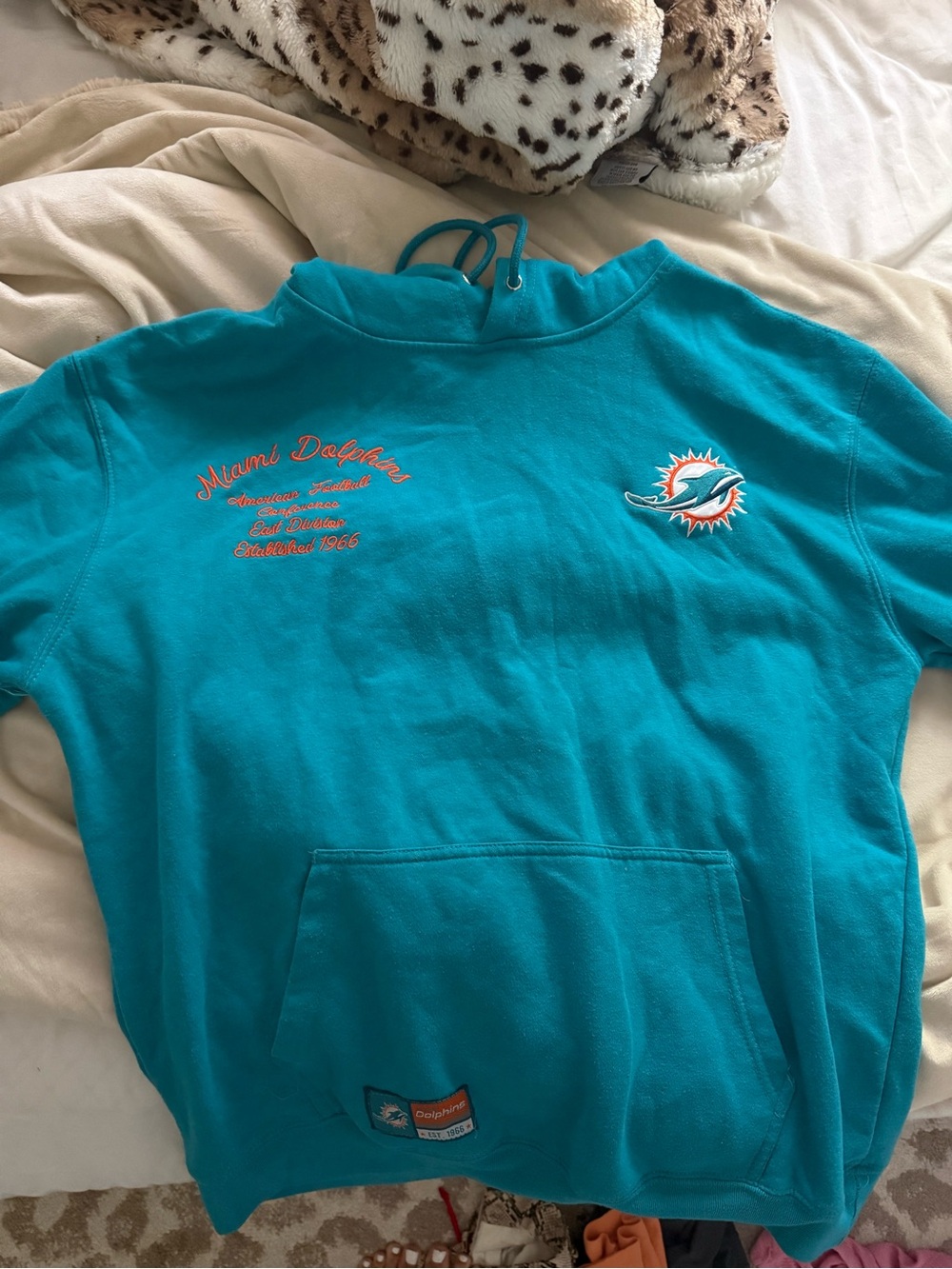 Dolphins hoodie - Picture 2 of 4